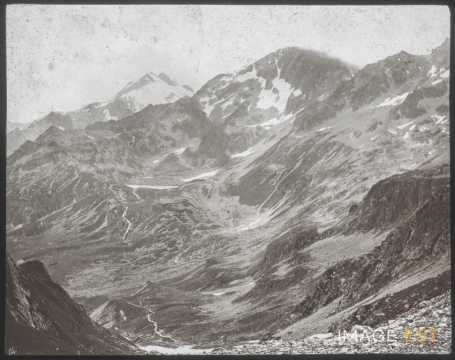 Massif montagneux (Haute-Savoie)